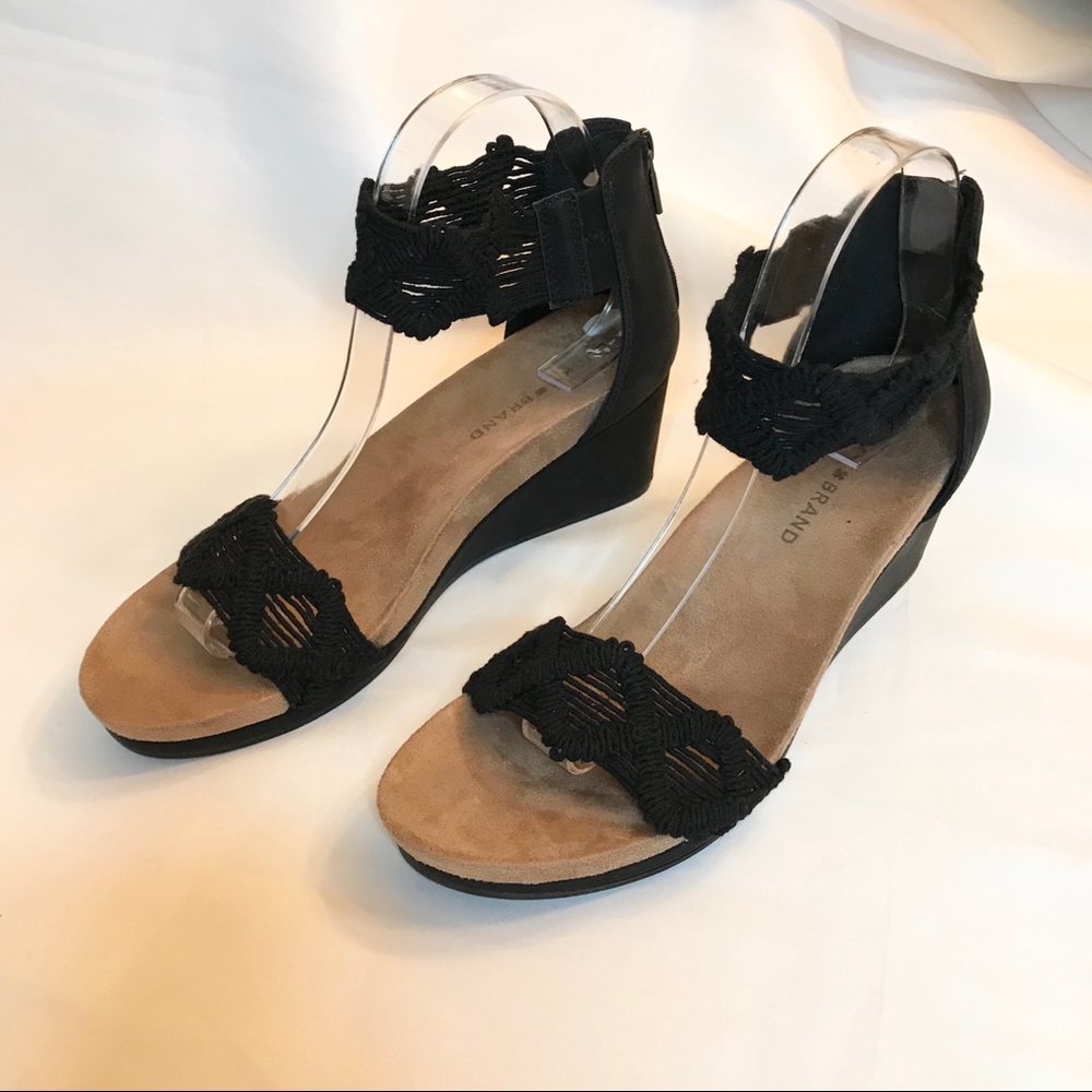 Lucky Brand Black Boho Wedges 8.5